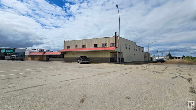 5022 50 Street, Mayerthorpe