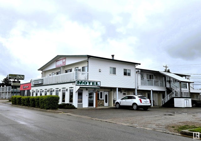 4417 50 Avenue, St. Paul Town