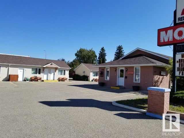 359 24 Street, Fort Macleod