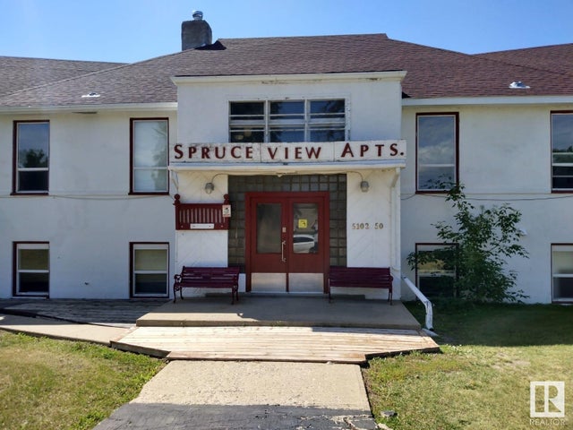 5102 50 Avenue, Sedgewick