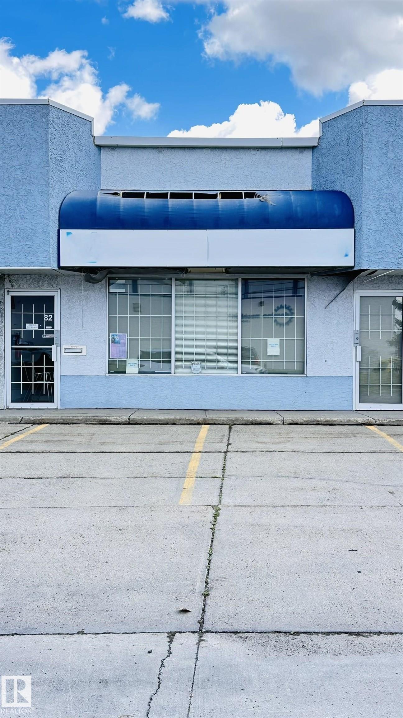 82 4003 98 Street, Edmonton