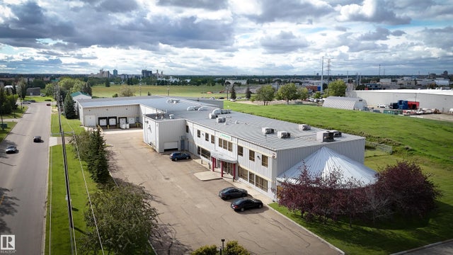 9608 25 Avenue, Edmonton