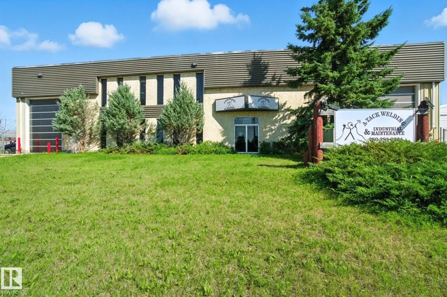 3919 35 Street, Whitecourt Airport