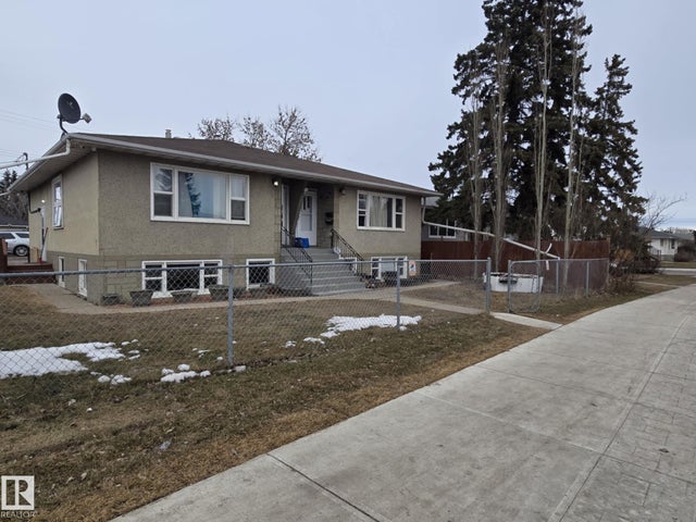 6422 - 6424 132 Avenue Nw, Edmonton