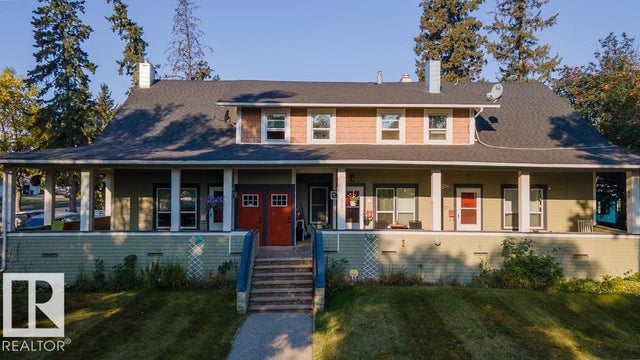 5402 47 Avenue, Wetaskiwin
