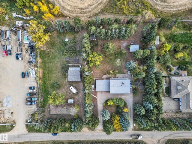 707 65 Avenue Nw Nw, Edmonton
