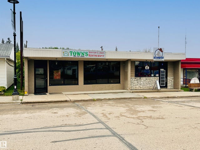 5012 | 5014 50 Street, Evansburg