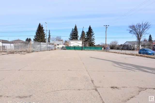 5306 50 Avenue, St. Paul Town