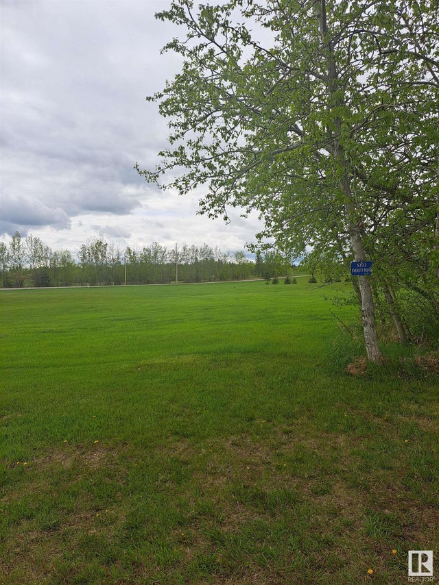 5302 Everett Road, Rural Lac Ste. Anne County