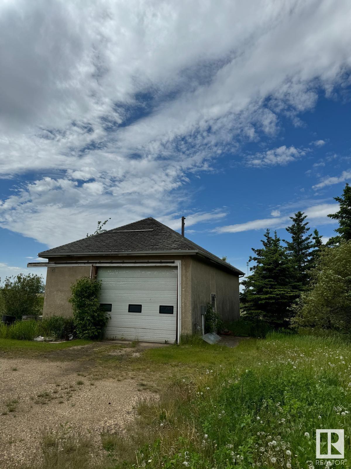 24311 Twp Road 502, Rural Leduc County
