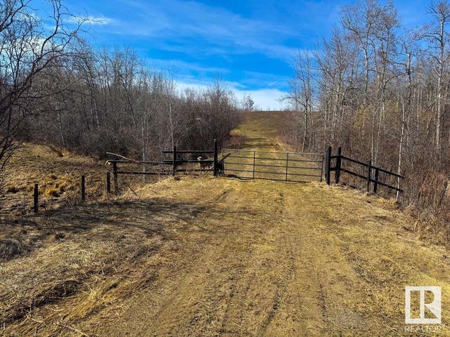 38 20212 Twp Road 510, Rural Strathcona County