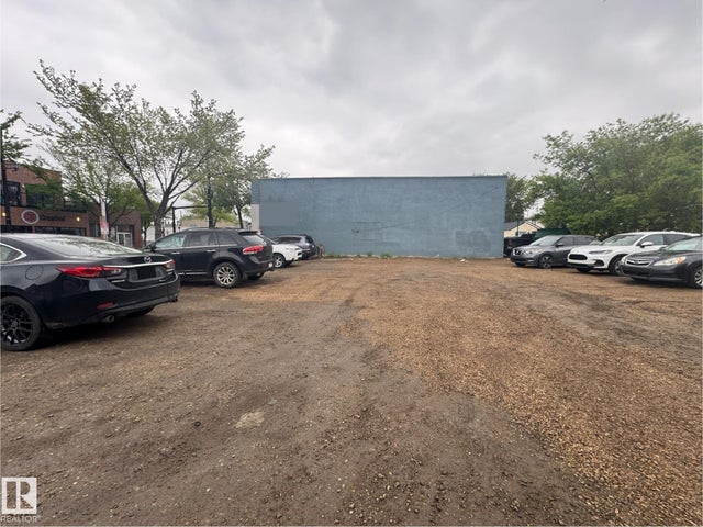 9413 118 Avenue, Edmonton