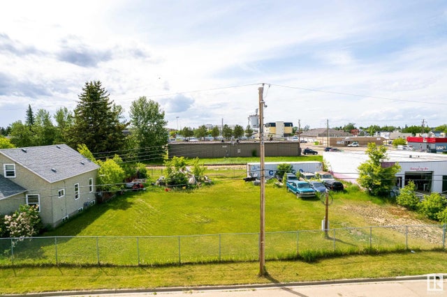 9916 103 Street, Morinville