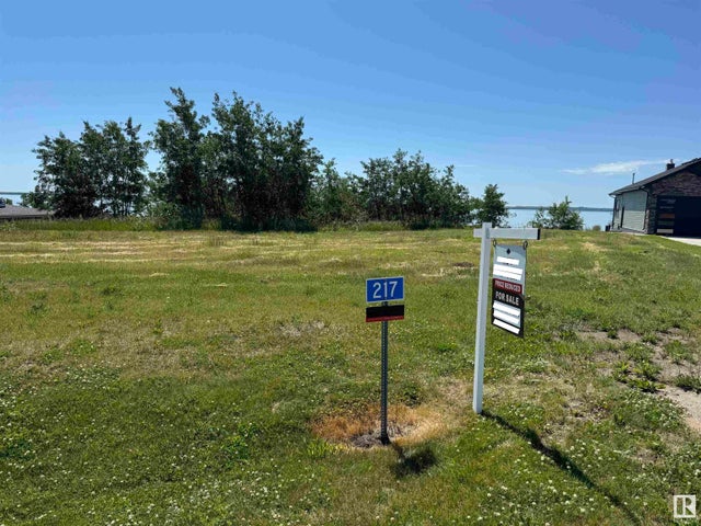 217 Lakeview Drive, Rural Camrose County