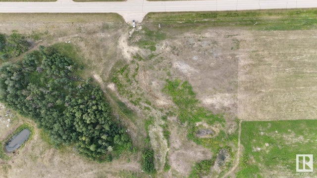 4000 45 Avenue, Millet