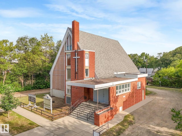 9630/9624 74 Avenue Nw, Edmonton