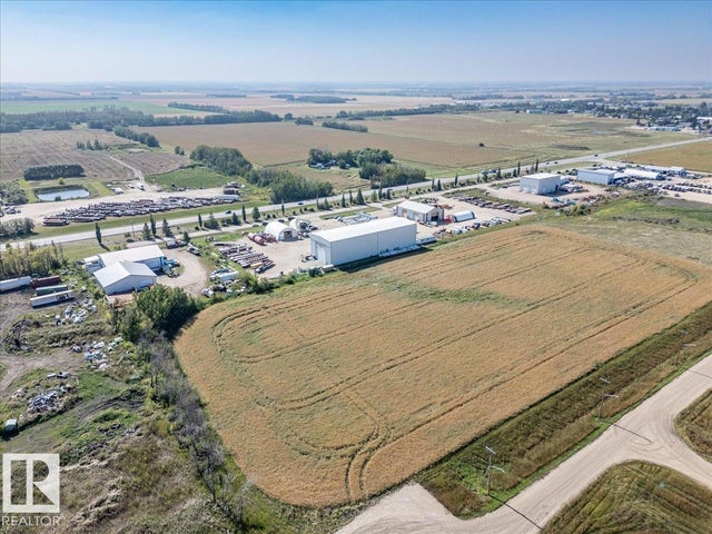 Lot 1 Block 1 Plan 1722074, Calmar