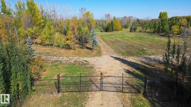 1020 Highway 16, Rural Parkland County