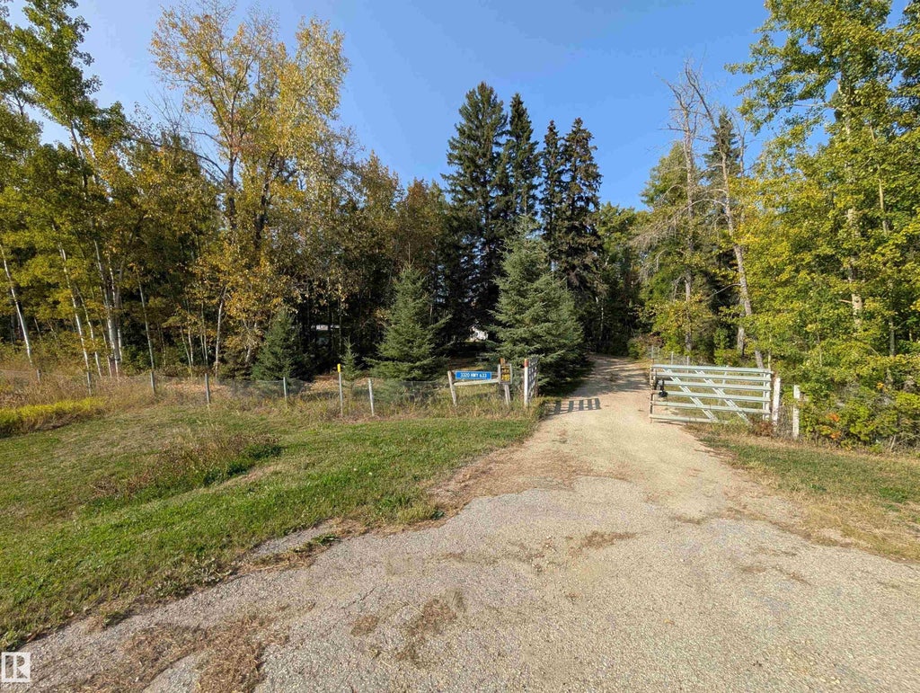 3320 Hwy 633, Rural Lac Ste. Anne County
