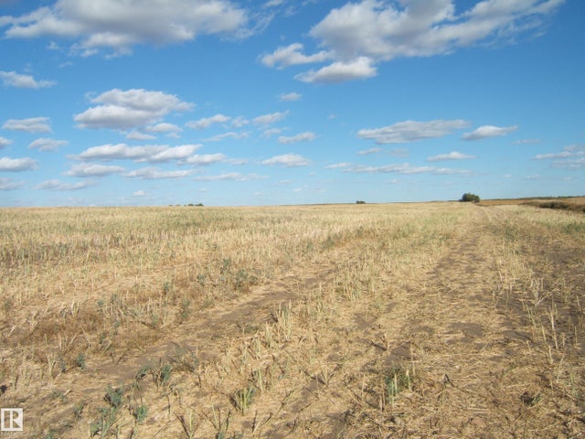 Se-2-56-12 W 4th, Rural Two Hills County