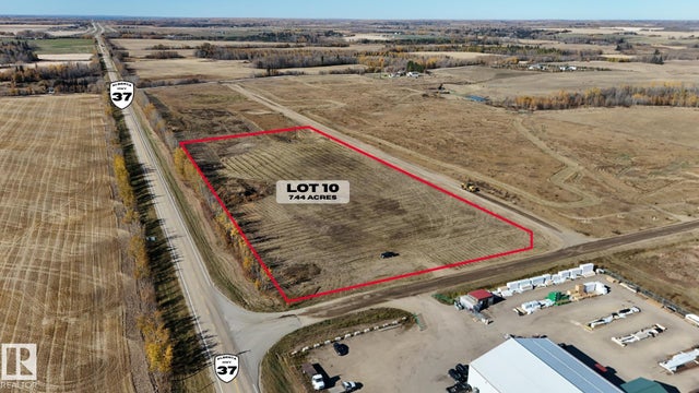 2102 Highway 37, Onoway