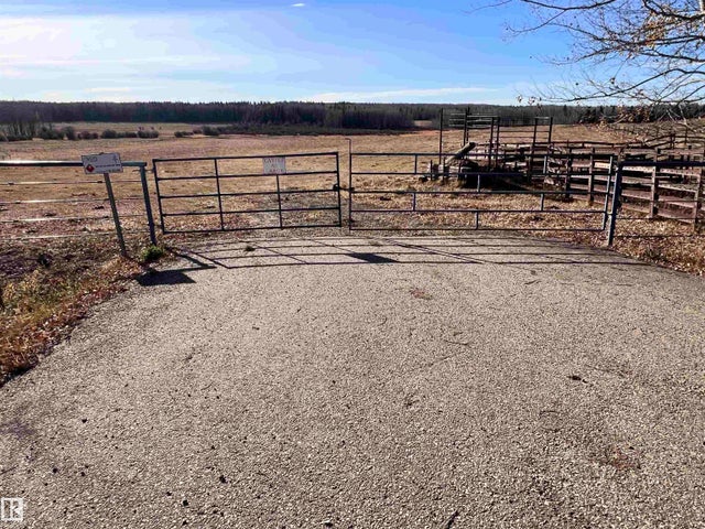 Nw 35-49-5 W5m, Rural Brazeau County