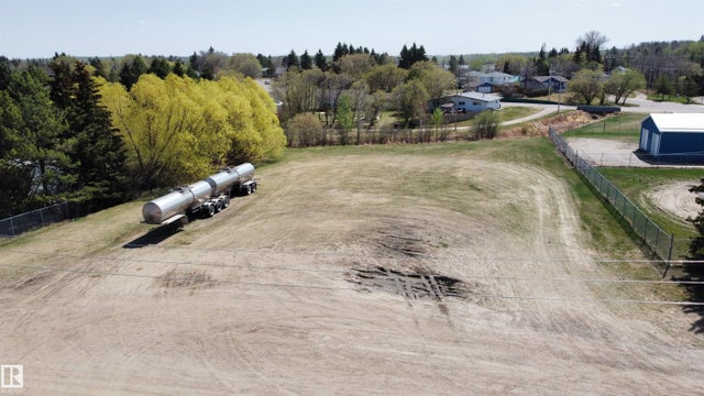 4719 50 Avenue, Onoway