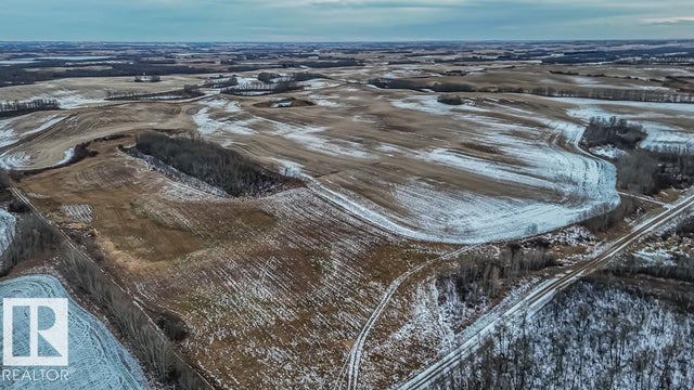 Range Rd 81 Hwy 45, Rural Two Hills County