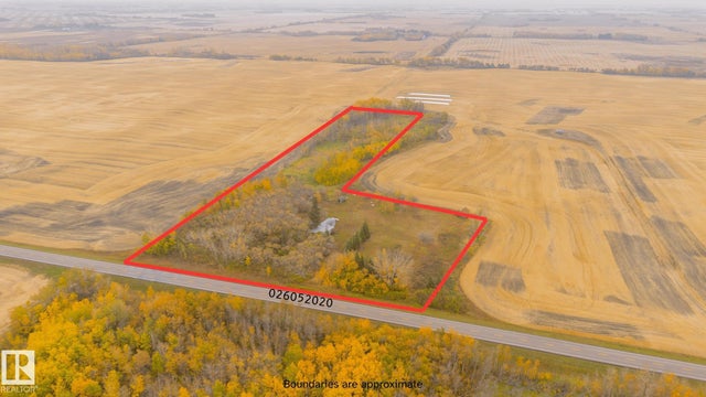 520077 855 Highway, Rural Lamont County