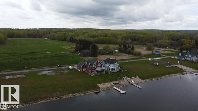 28 Sunset Harbour, Rural Wetaskiwin County
