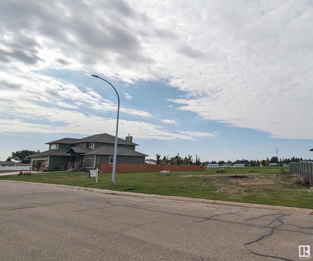 5822 44a Street, Vegreville