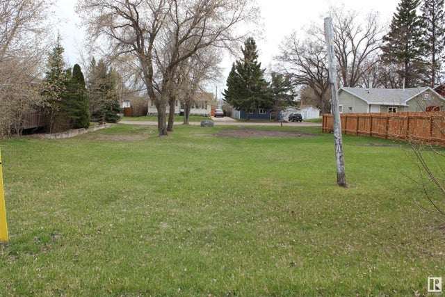 5330 49 Avenue, Elk Point