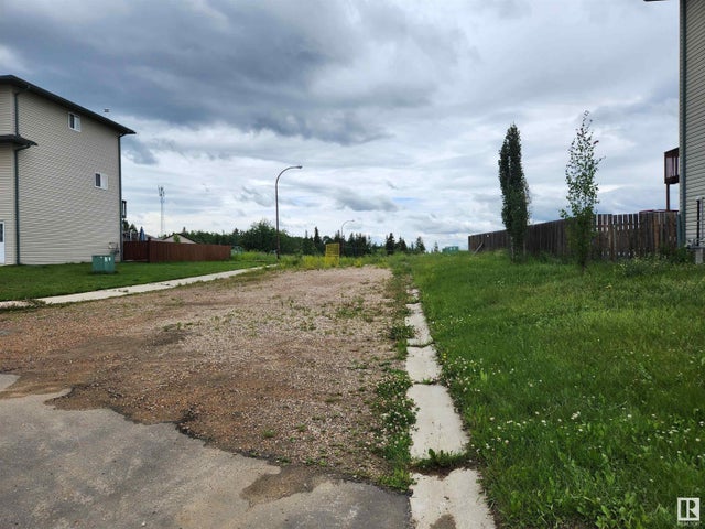 12 Avenue & 13 Street, Cold Lake