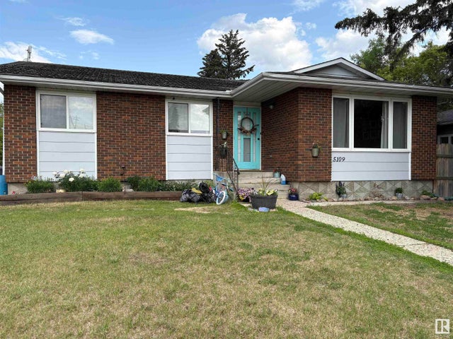 5109 50 Street, Elk Point