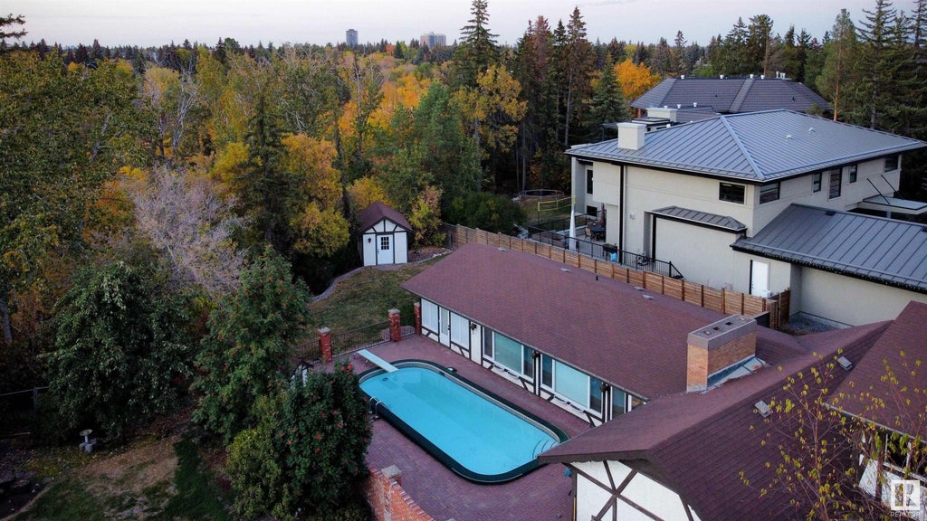 MLS® E4380479 14032 Valleyview Drive, Edmonton Single Family Home For