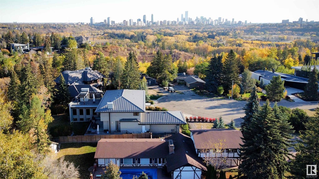 MLS® E4380479 14032 Valleyview Drive, Edmonton Single Family Home For