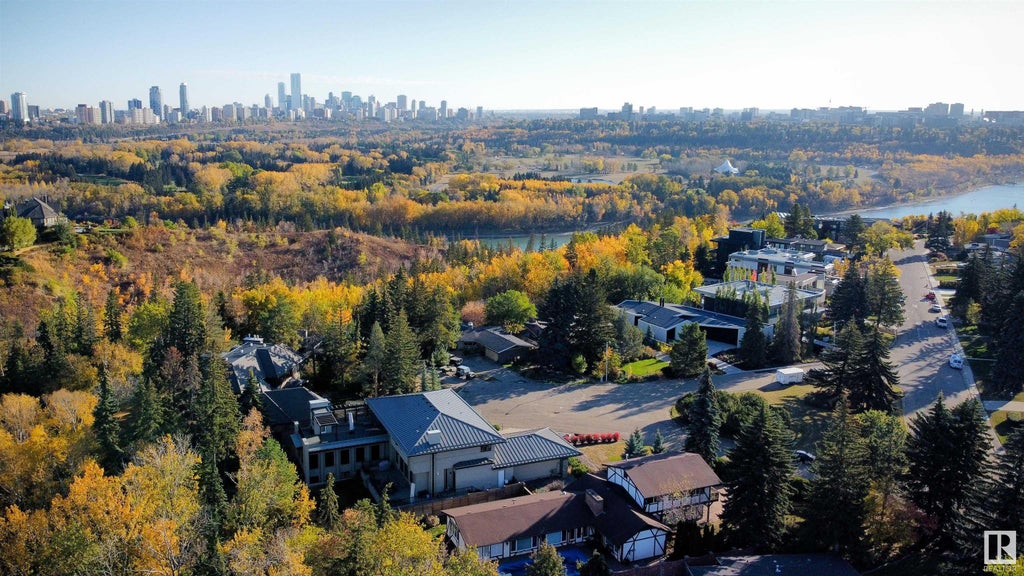 MLS® E4380479 14032 Valleyview Drive, Edmonton Single Family Home For