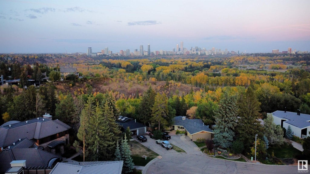 MLS® E4380479 14032 Valleyview Drive, Edmonton Single Family Home For Sale 1,200,000