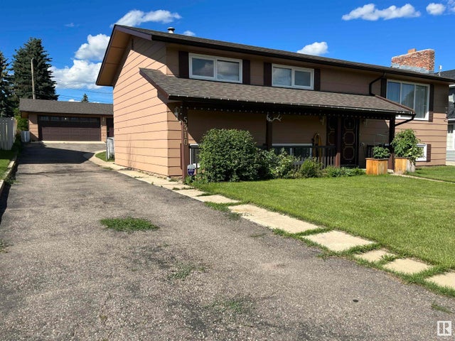5310 52 Avenue, Elk Point