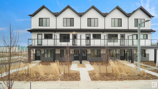 25 29 Airport Road, Edmonton