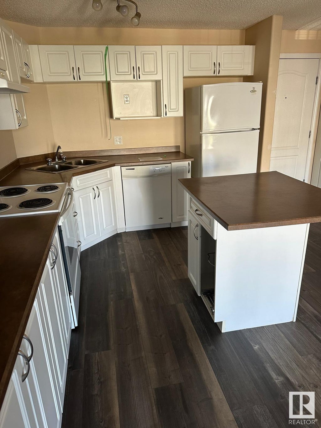 MLS® E4405561 325 111 Edwards Drive, Edmonton Condo / Townhouse For