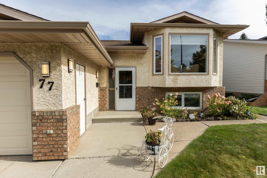 MLS® E4408194 77 Coachman Way, Sherwood Park Single Family Home For