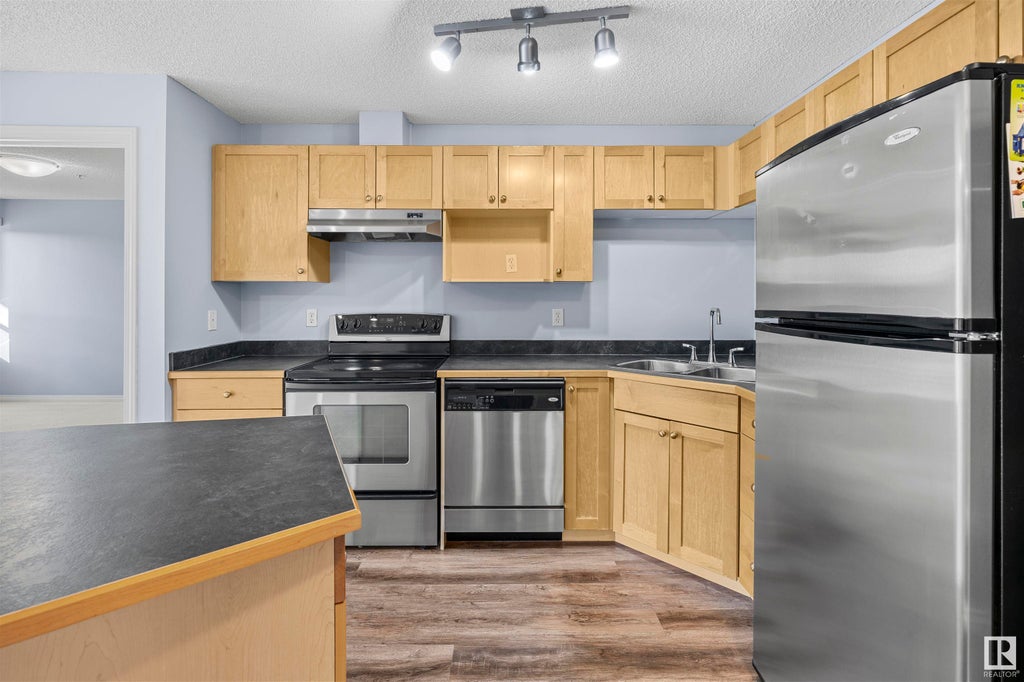 MLS® E4408242 204 151 Edwards Drive, Edmonton Condo / Townhouse For