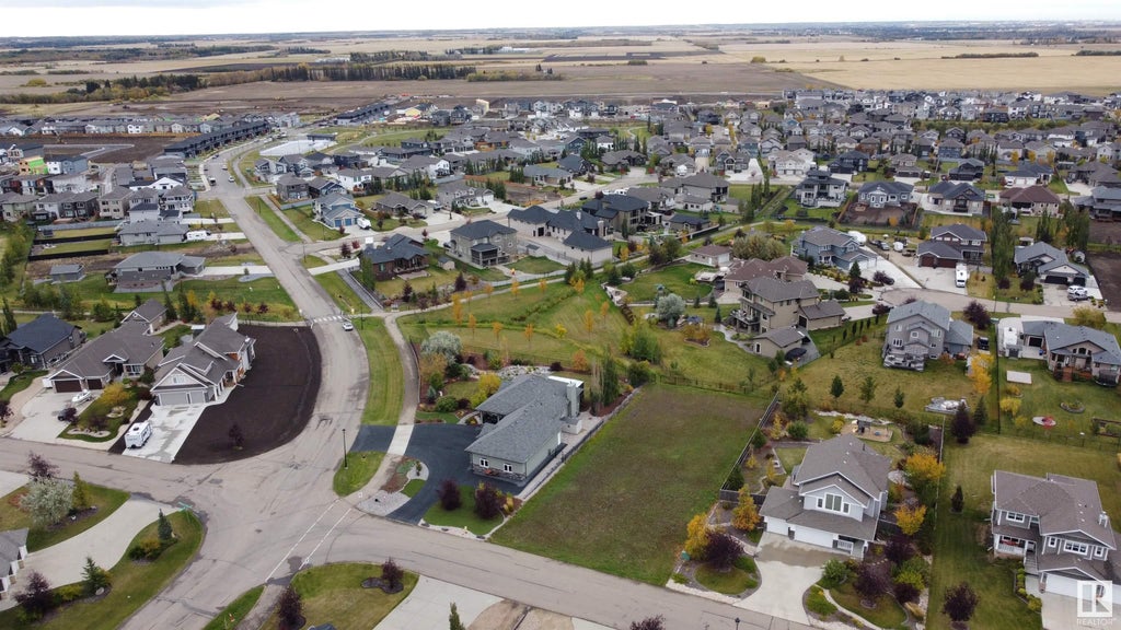 MLS® E4408700 5 Greenfield Wynd, Fort Saskatchewan Single Family Home For Sale 329,900