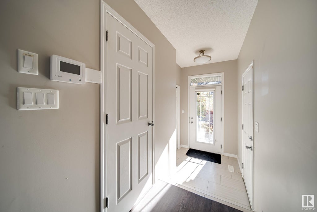 MLS® E4411005 2136 Cassidy Wynd, Edmonton Single Family Home For Sale