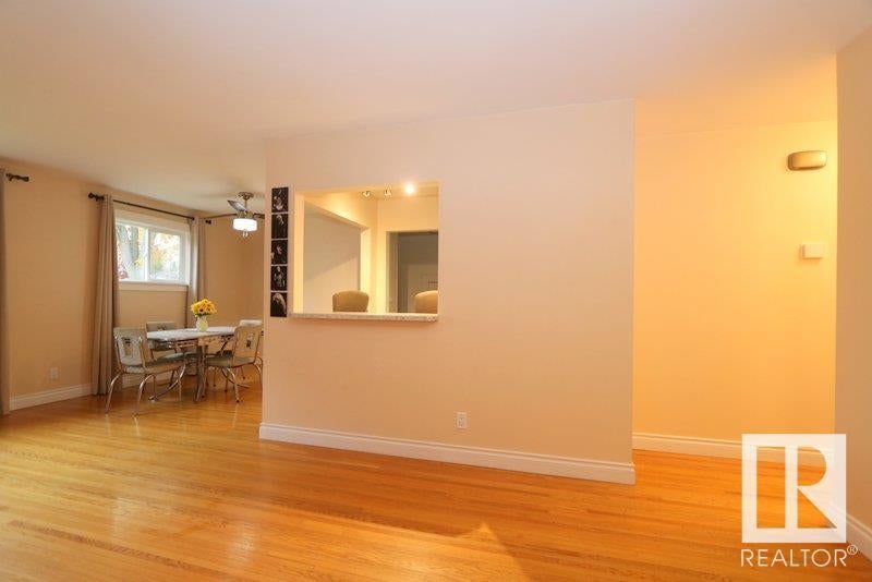 MLS® E4411145 MLS® E4411145, Edmonton Single Family Home For Sale 330,000