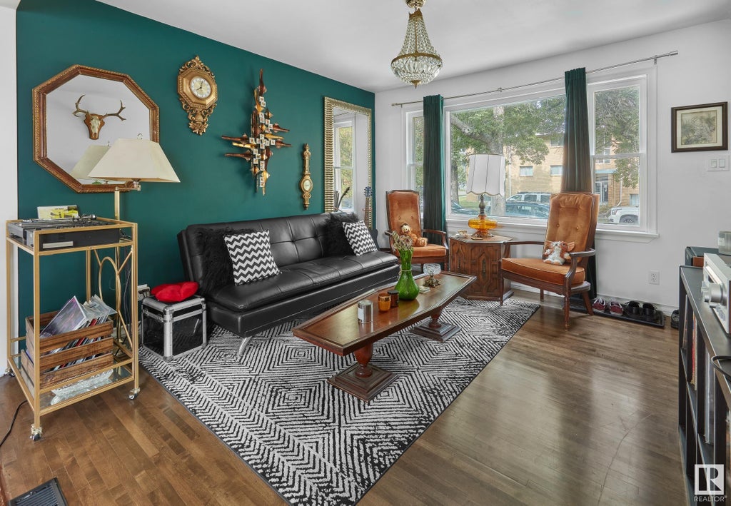 MLS® E4411508 9945 79 Avenue, Edmonton Single Family Home For Sale 448,000