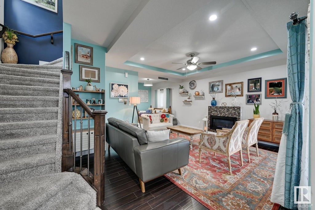 MLS® E4411551 2611 21 Avenue, Edmonton Single Family Home For Sale 584,900