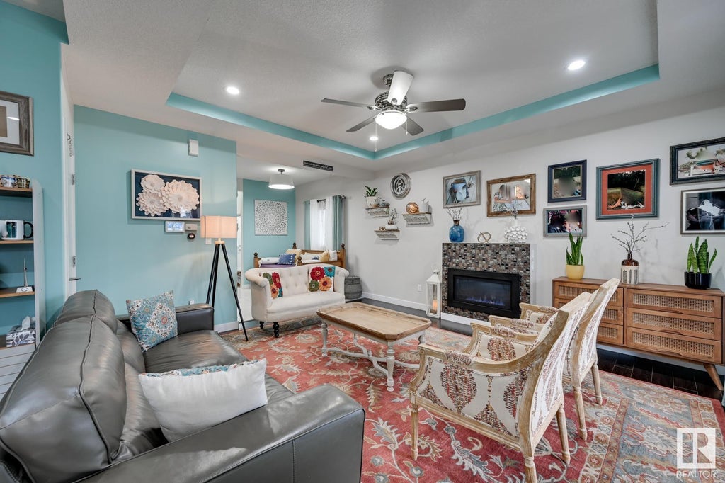 MLS® E4411551 2611 21 Avenue, Edmonton Single Family Home For Sale 584,900