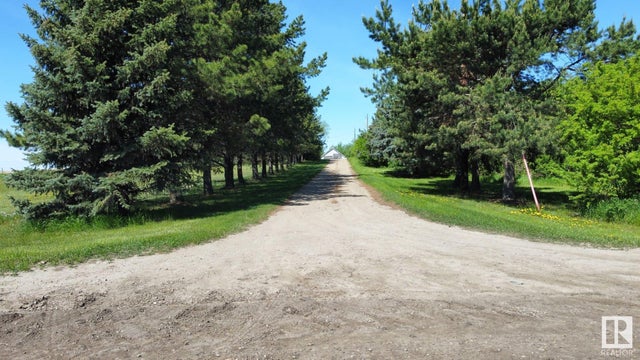 54230 Rr 255, St. Albert